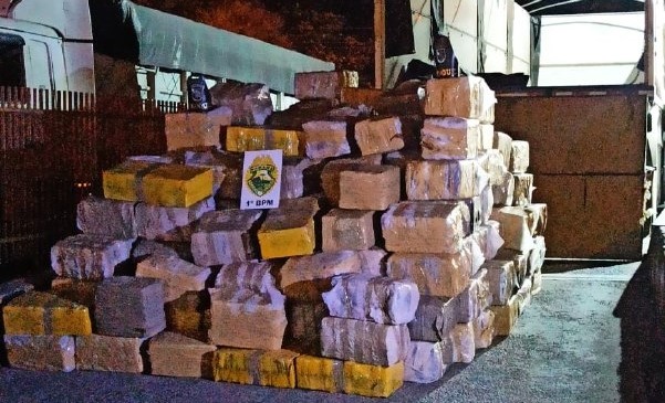  PM impede chegada de 3,6 toneladas de maconha em Ponta Grossa