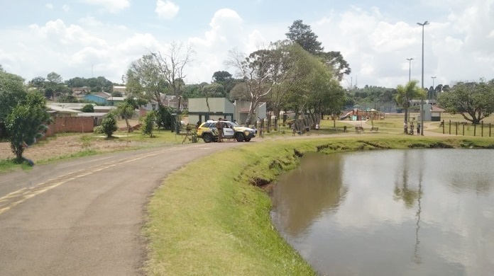  Preso após brigar com irmão, ameaçar e investir contra os policiais no Parque do Lago em Pitanga