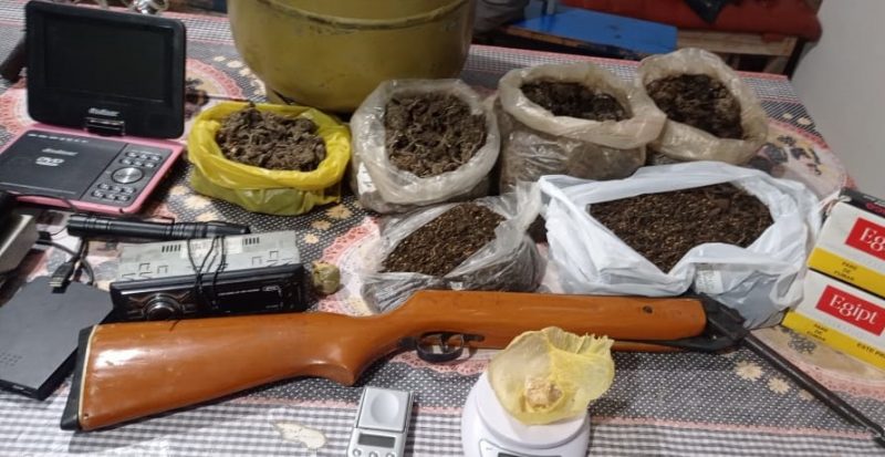  Presos em Manoel Ribas – Autor de vários furtos e receptador que troca objetos furtados por drogas